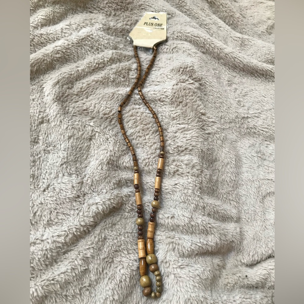 ♥️5/$20 PLUS ONE Brown & Tan Beaded Necklace
